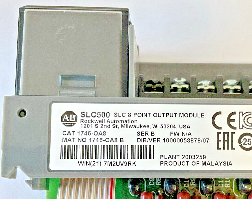 ALLEN BRADLEY 1746-OA8 INPUT MODULE SER.B FW: N/A DIR/VER:10000058878/07