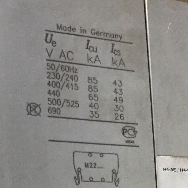 MOELLER NZM4 H4-AE / H4-VE CIRCUIT BREAKER 1200A W/ AE 800-NA 800A TRIP