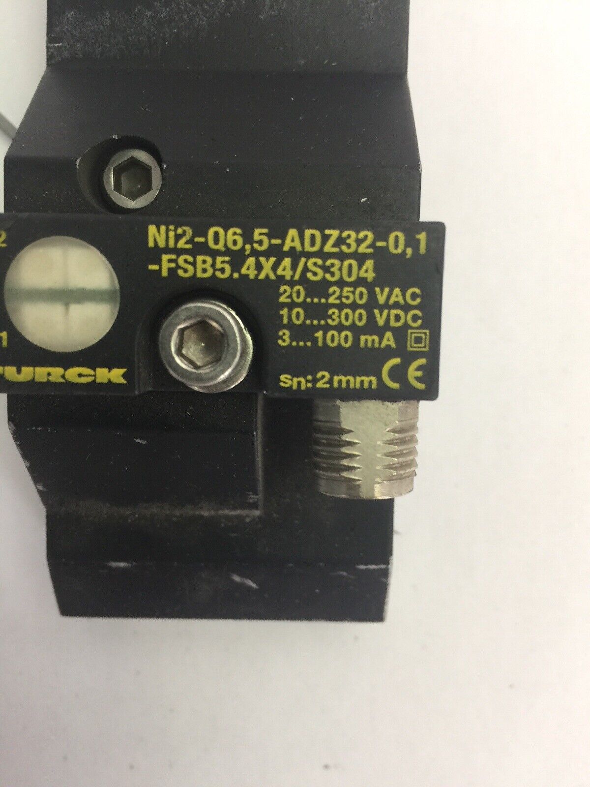 TURCK NI2-Q6,5-ADZ32-0,1-FSB5.4X4/S304 SWITCH 20...250VAC 10...300VDC 3...100mA