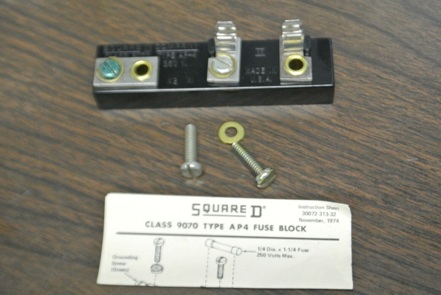SQUARE D / 9070 AP-4 / FUSE BLOCK ASSEMBLY / NEW SURPLUS
