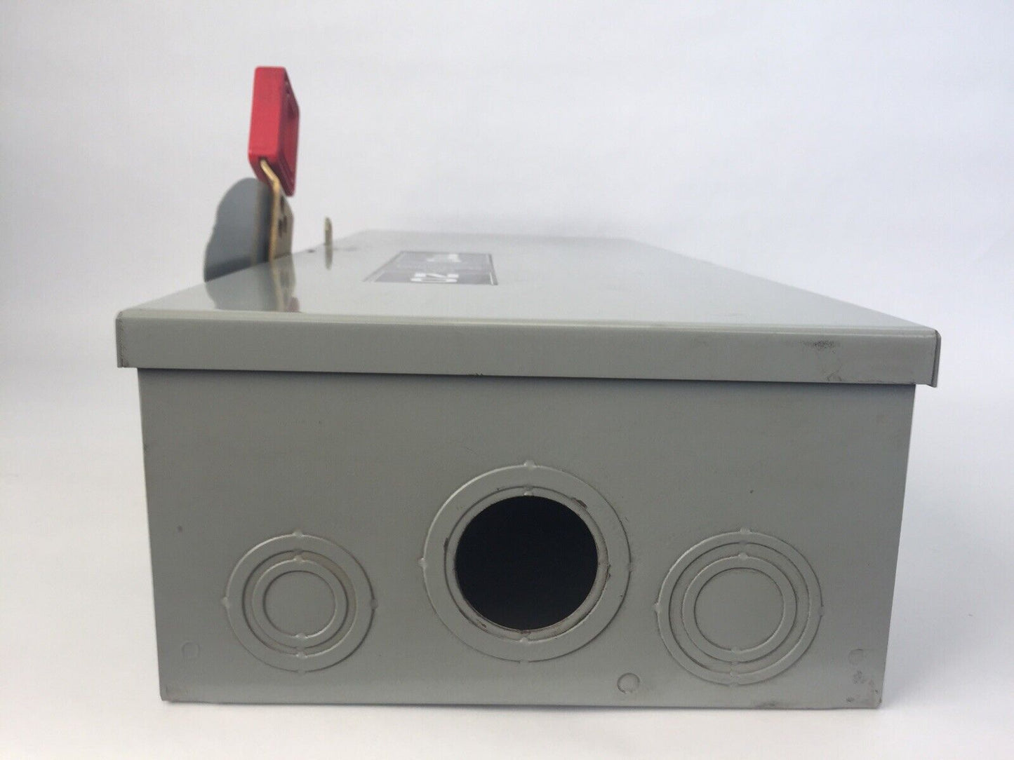 GE TH4323 HEAVY DUTY FUSIBLE SAFETY SWITCH MODEL 10 100A 240VAC 250VDC 30HP TYPE