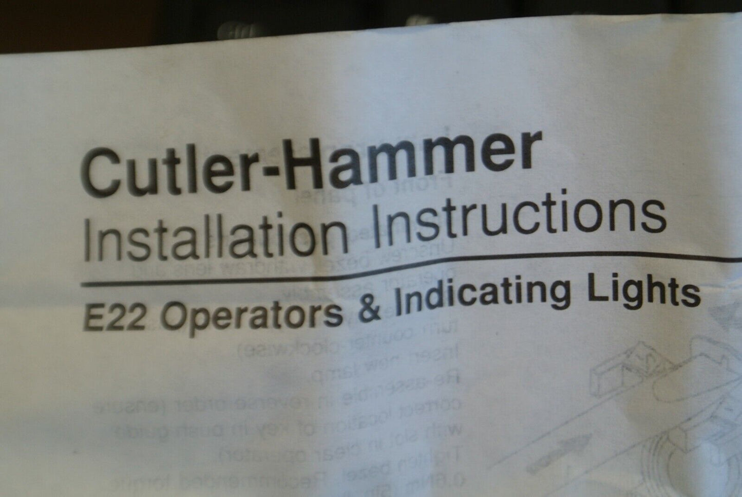 CUTLER-HAMMER E22N3 FLUSH ILLUM PUSHBUTTON OPERATOR / GREEN / 25mm / NEW SURPLUS