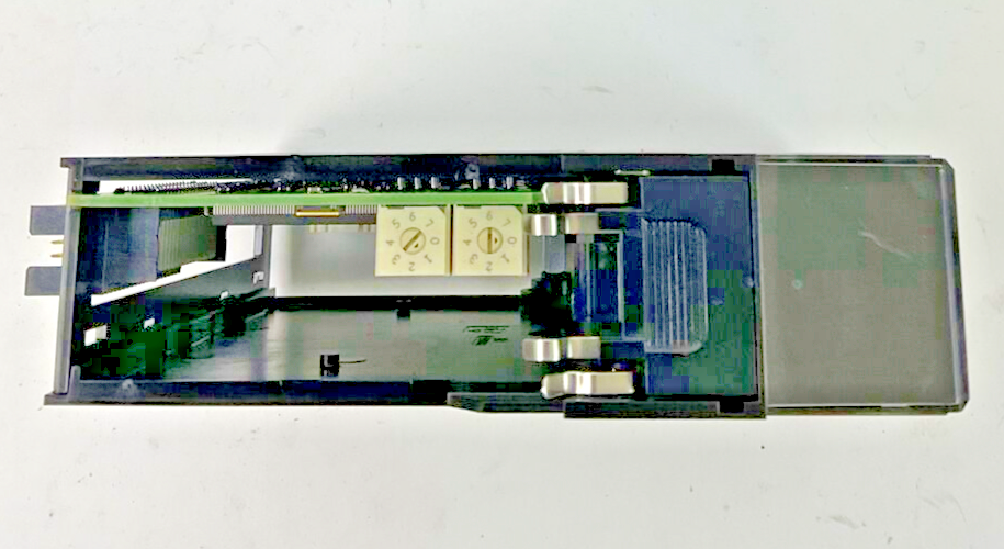 ALLEN BRADLEY 1756-DHRIO SER.E COMMUNICATION INTERFACE FWREV.7.2 24VDC