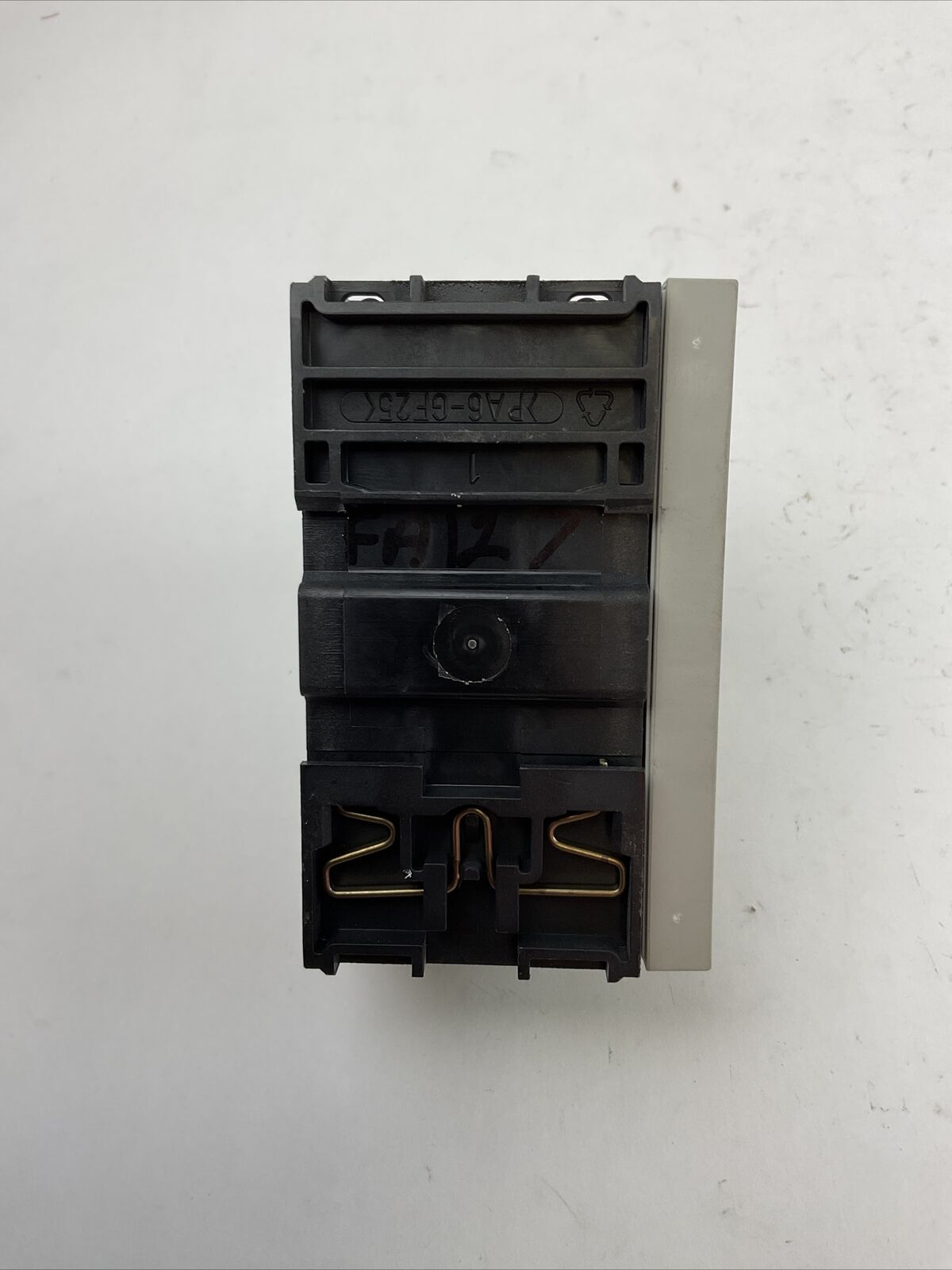 ALLEN BRADLEY 140M-C2E-B10 MOTOR PROTECTOR SER C 0.63-1.0A 140M-C-A SER A 600VAC