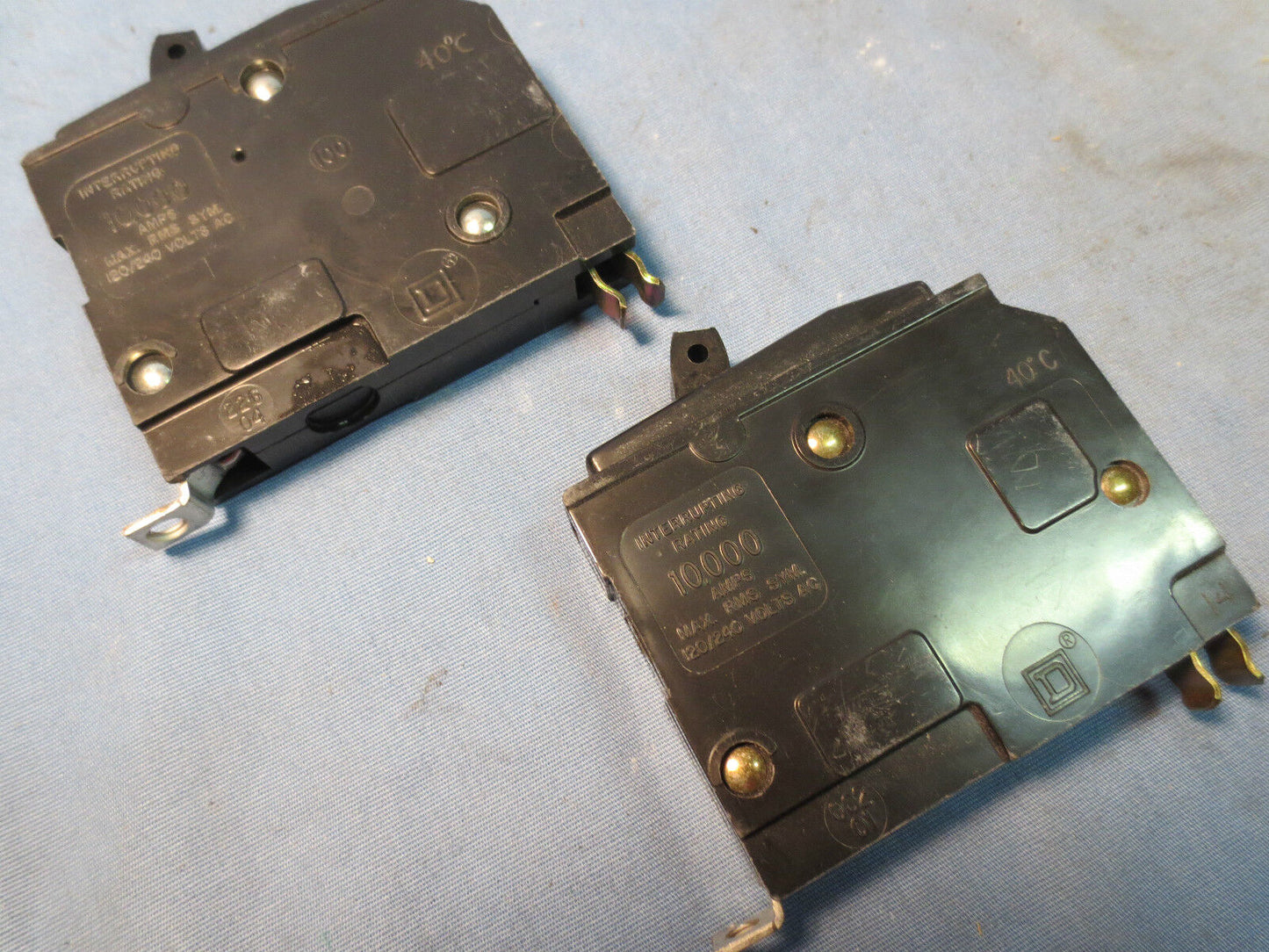 SQUARE D QOB120 20A 10AIR / 10AIC / 10kV 120/240V CIRCUIT BREAKER