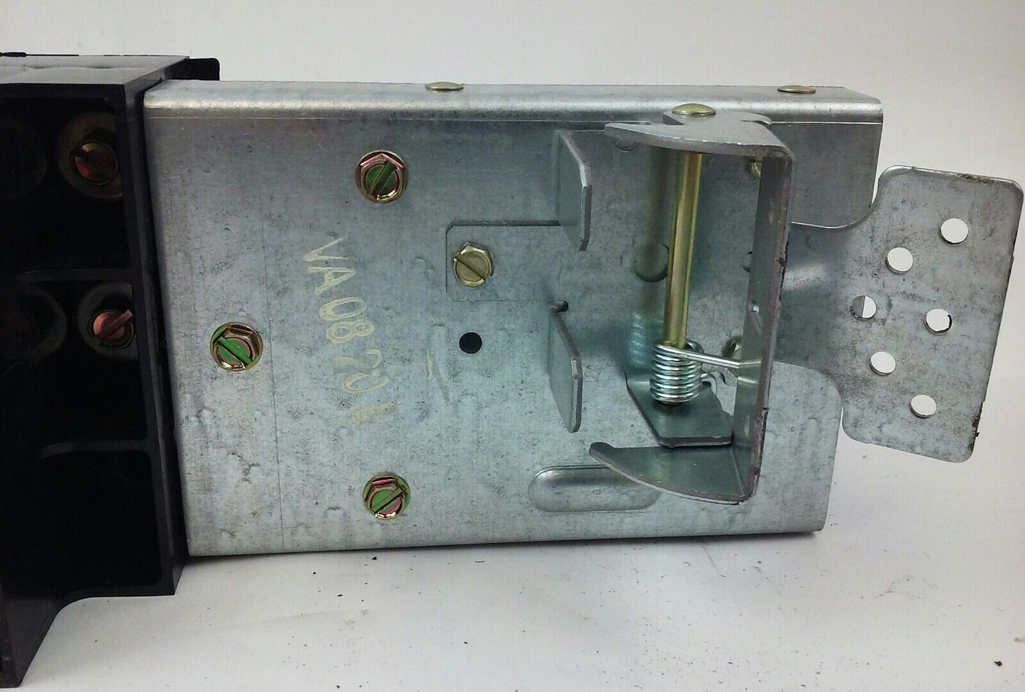 GE SPECTRA SERIES AMC6EB CIRCUIT BREAKER MODULE, 300A, 600V, 6P, USED