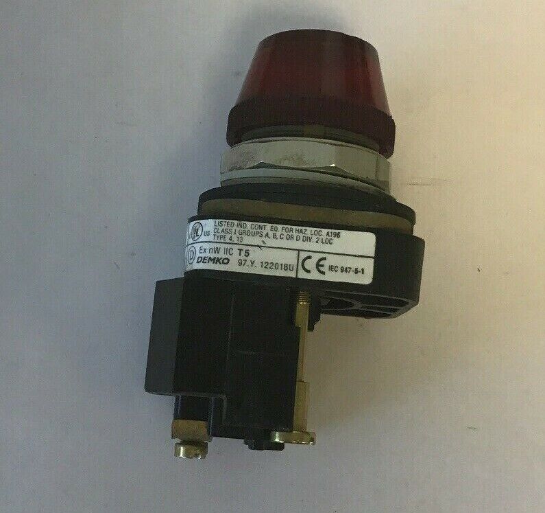 ALLEN BRADLEY 800T-P16 SER.T RED PILOT LIGHT 120V 50/60HZ, 755/1866 LAMP