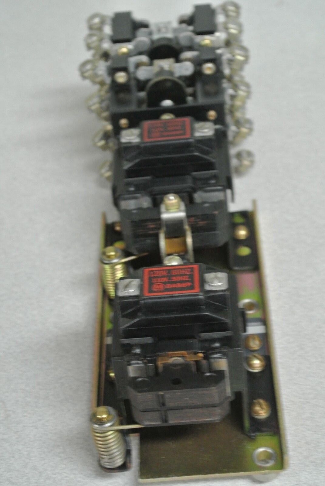 ALLEN-BRADLEY 700-BXL840A1 - AC RELAY TYPE BXL - 110/120V, 8-POLE - NEW SURPLUS