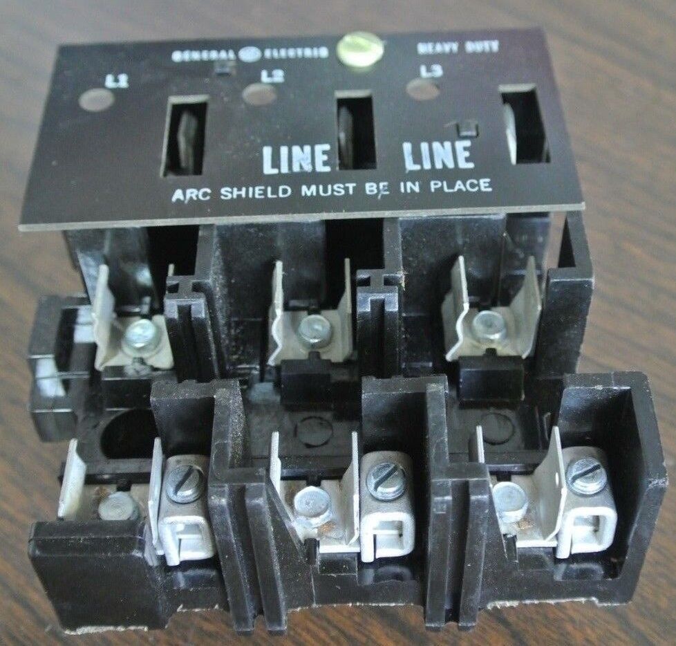 GE TRK12 / TKL1093 - LOAD BASE - 240V, 30A, 3-POLE - NEW SURPLUS