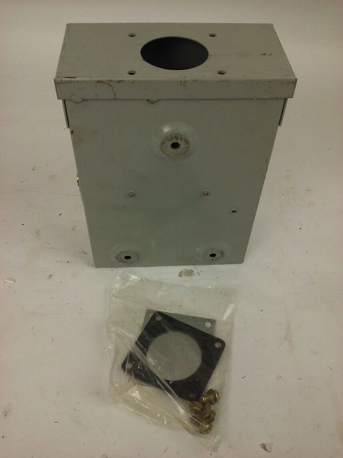 CHALLENGER RGD221SNC, G.D. SAFETY SWITCH, 30A, 240V, TYPE 3R RAINPROOF ENCLOSURE