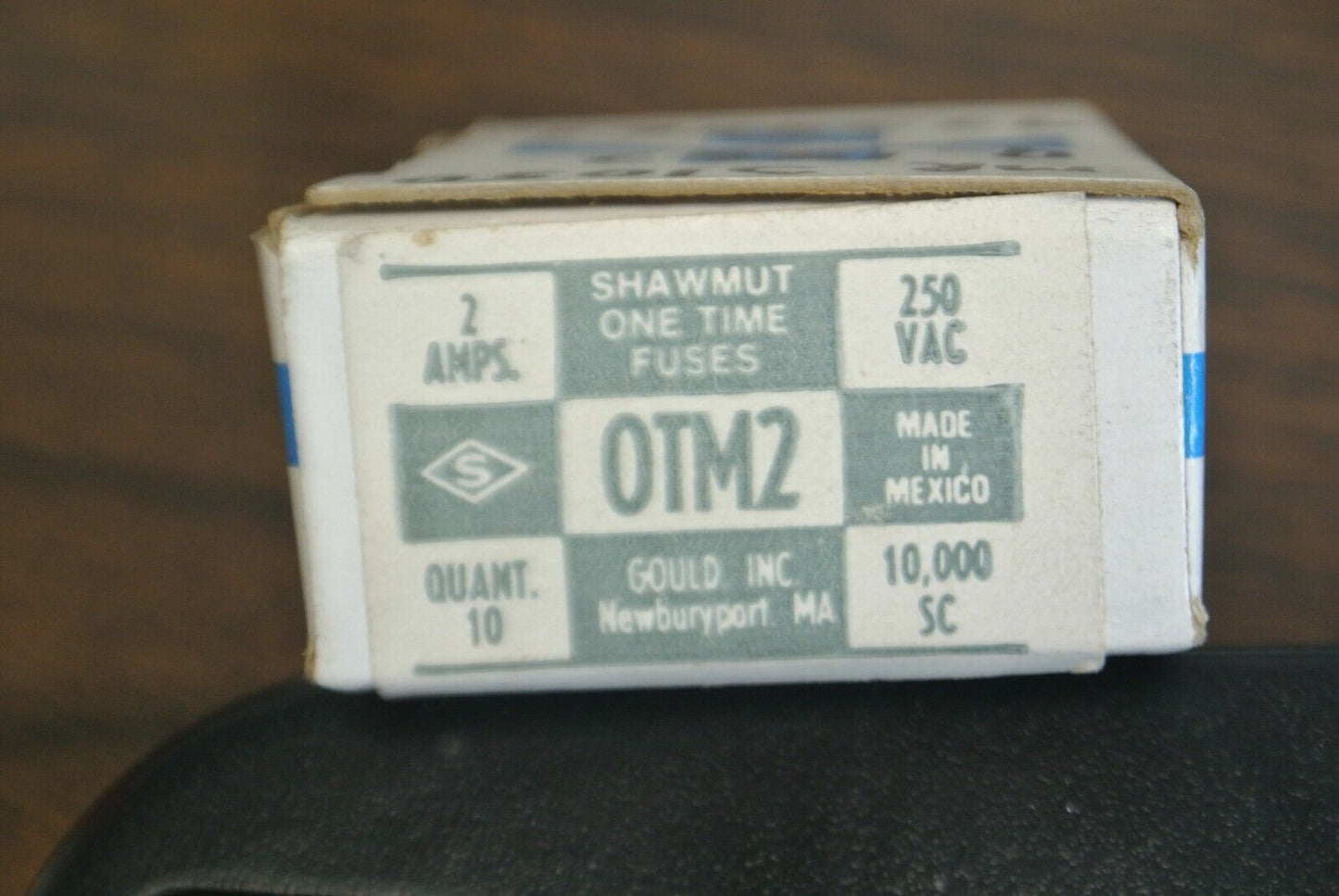 BOX of 10 / GOULD-SHAWMUT OTM2 ONE-TIME FUSE / 2A / 250V / NEW SURPLUS / OTM 2