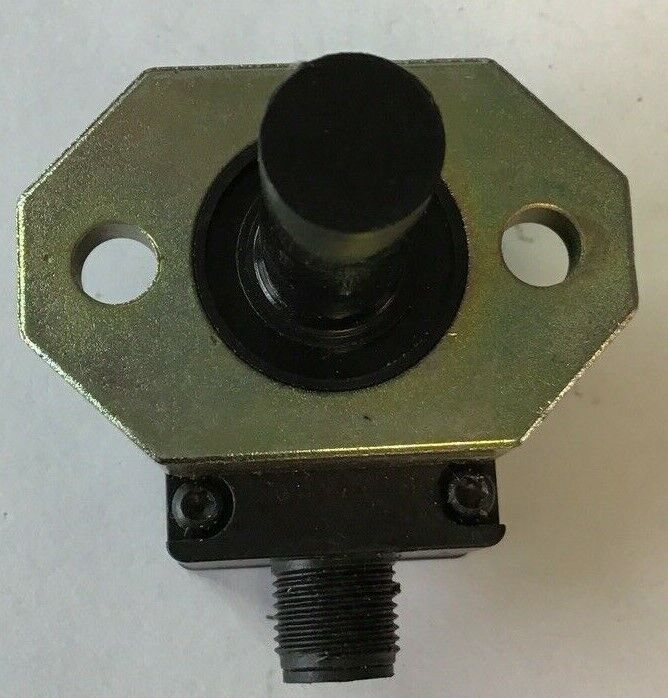 NAMCO CYLINDICATOR EE210-11344 LPR 3000PSI 1.250" PROBE 30VDC SENSOR UNIT