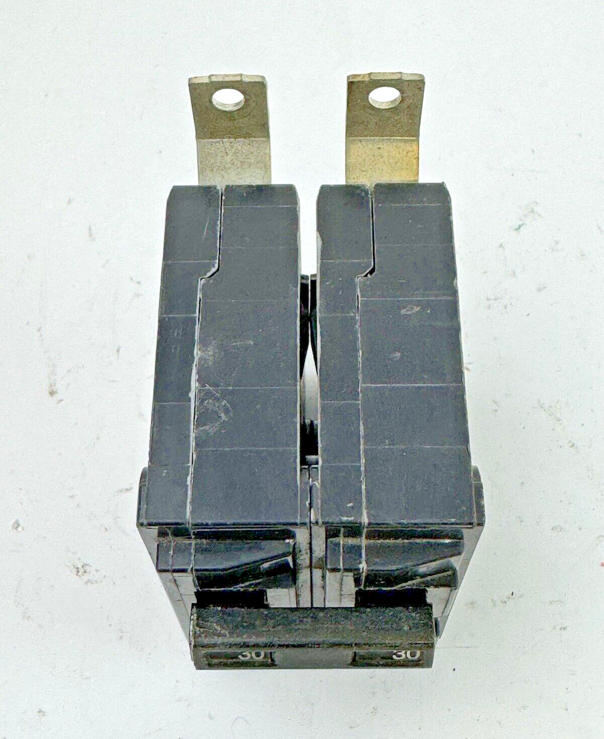 SIEMENS - B230 - BOLT-ON CIRCUIT BREAKER - 2 POLE/30A/240 VAC