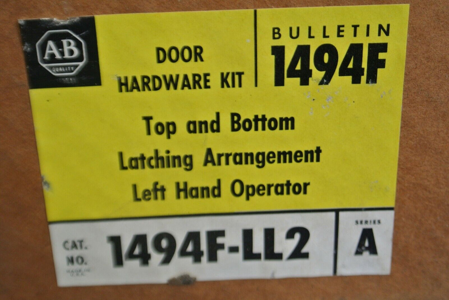 ALLEN-BRADLEY 1494F-LL2 / DOOR HARDWARE KIT / TOP & BOTTOM LATCH / LH OPERATOR