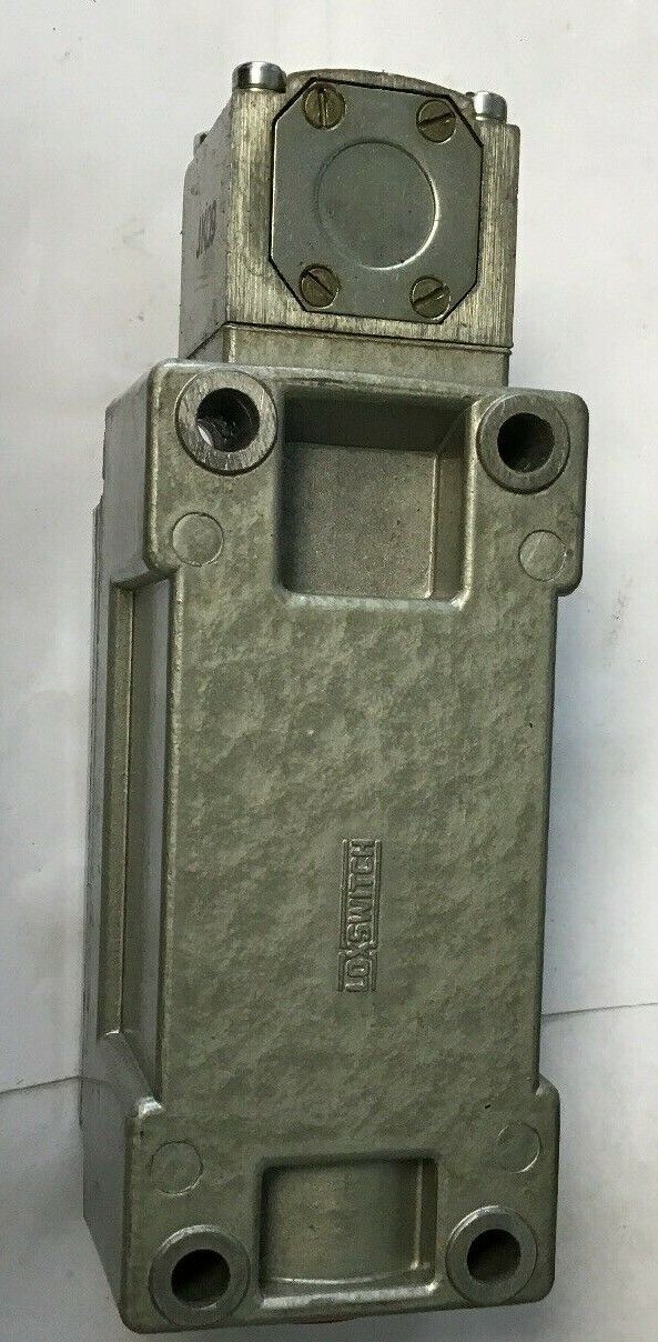 GOULD EX4 JK09 R.B.DENISON LOXSWITCH NEMA B300