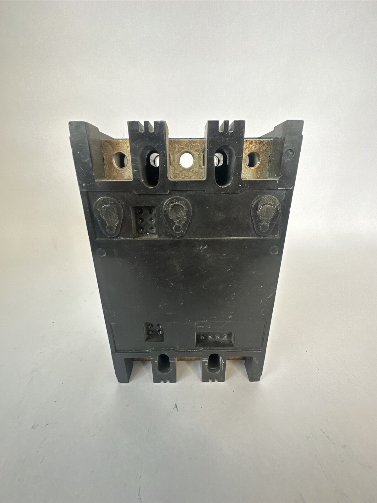 SIEMENS QJ23B225BP CIRCUIT BREAKER 240VAC 225AMP 3POLE HACR TYPE QJ23B225