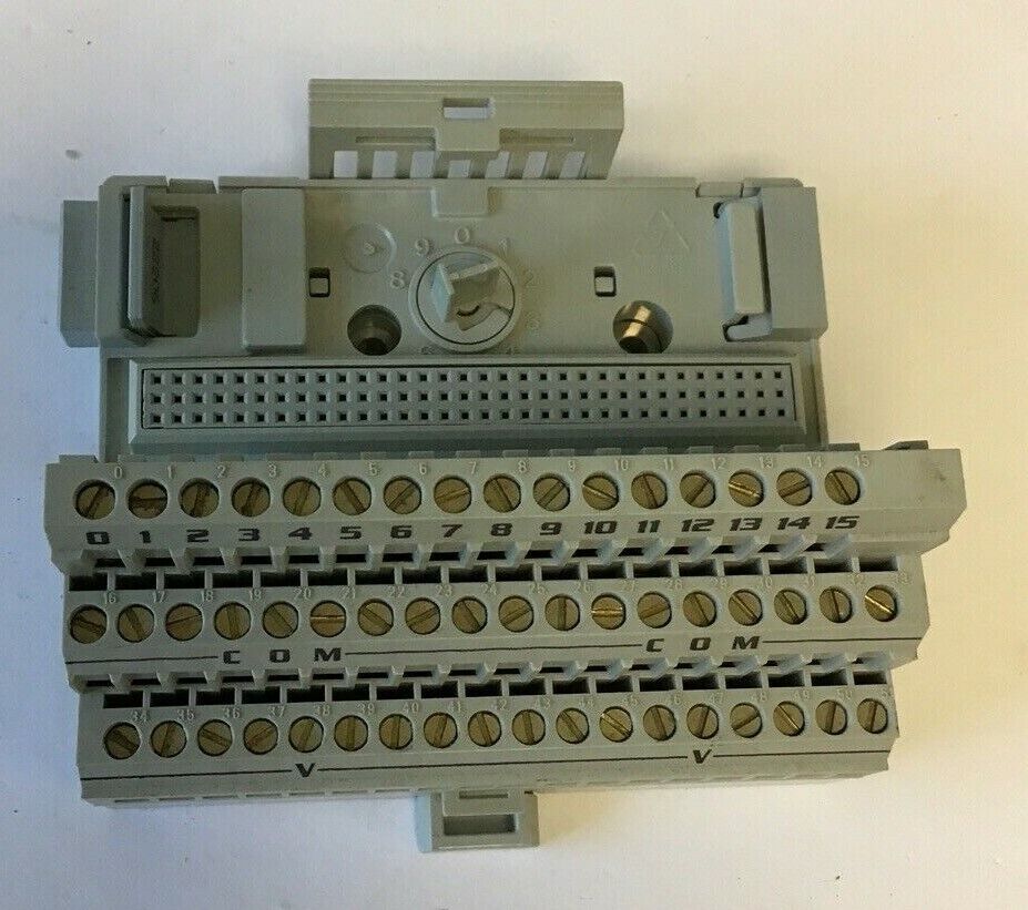 ALLEN BRADLEY 1794-IB16 SER.A REV.B01 SINK INPUT W/1794-TB3 SER.A REV.B01 BASE