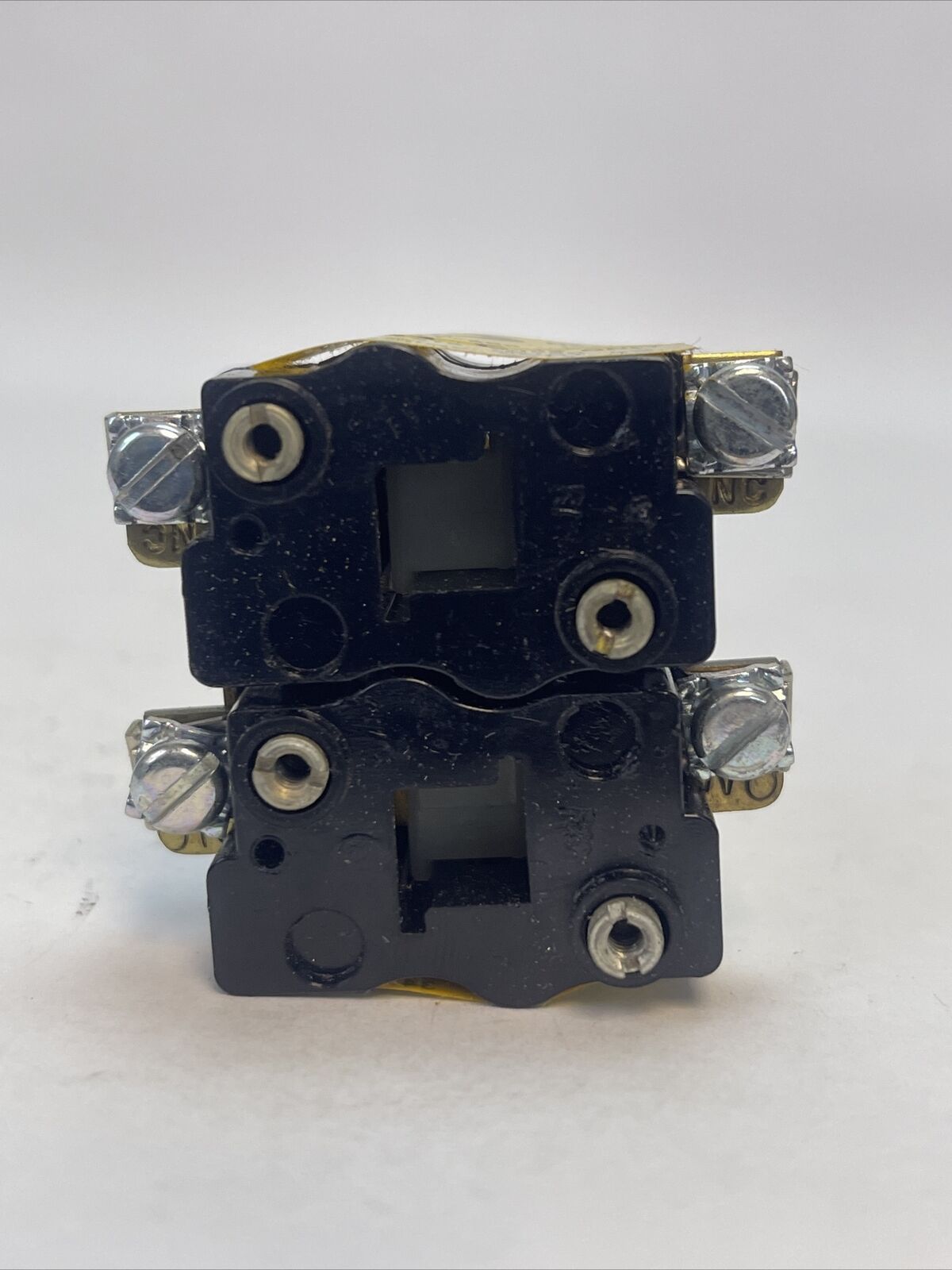 REES 40703C CONTACT BLOCK 600VAC 250VDC HEAVY DUTY (LOT OF 10) 40709-000