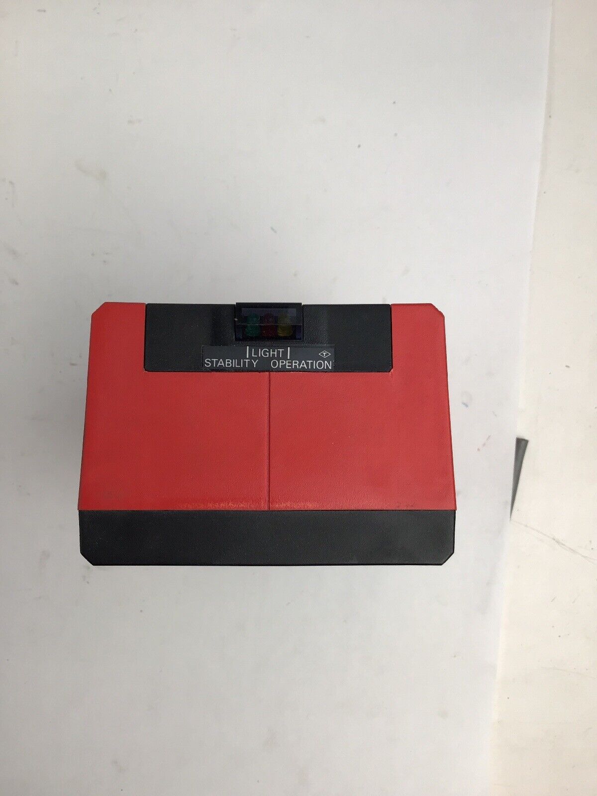 SQUARE D 9006 PE2RANCR RETOREFLECTIVE PHOTOELECTRIC SWITCH RELAY OUTPUT SER.A