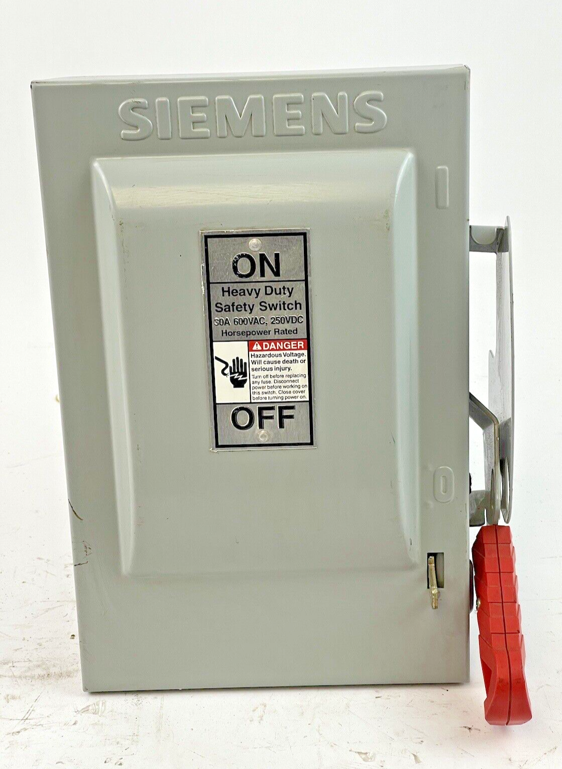 SIEMENS - HNF361 - SAFETY SWITCH - 30 AMP, 3 POLE, 600 VAC, NEMA TYPE 1