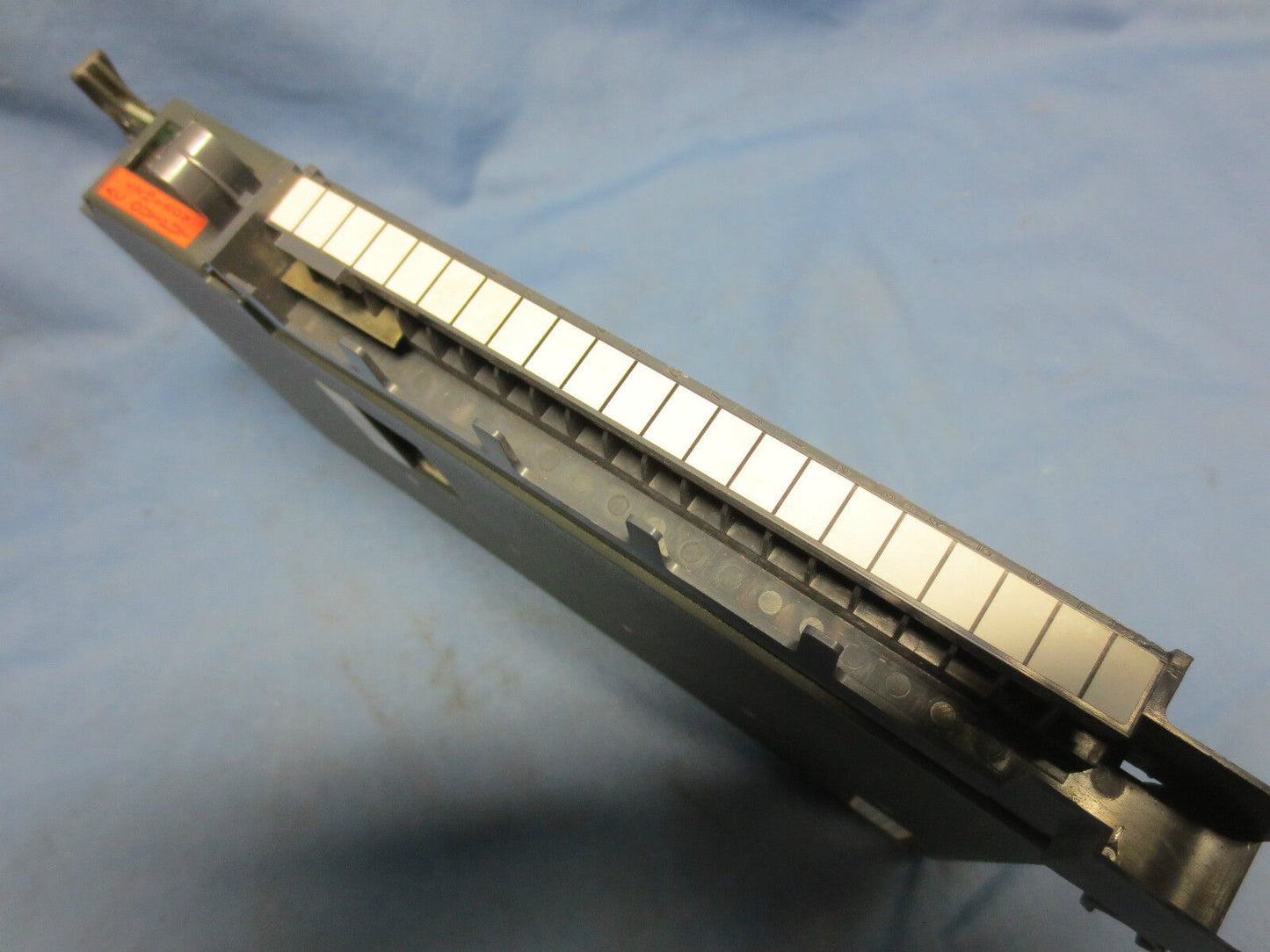ALLEN-BRADLEY 1771-OAD OUTPUT MODULE - 12 to 120V AC