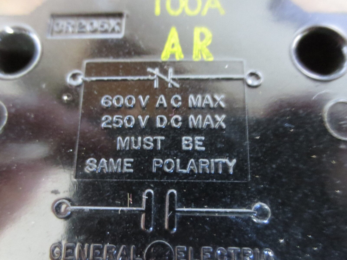 GENERAL ELECTRIC CR205X100A AUXILIARY CONTACT KIT - 1 N.O. - NEW SURPLUS