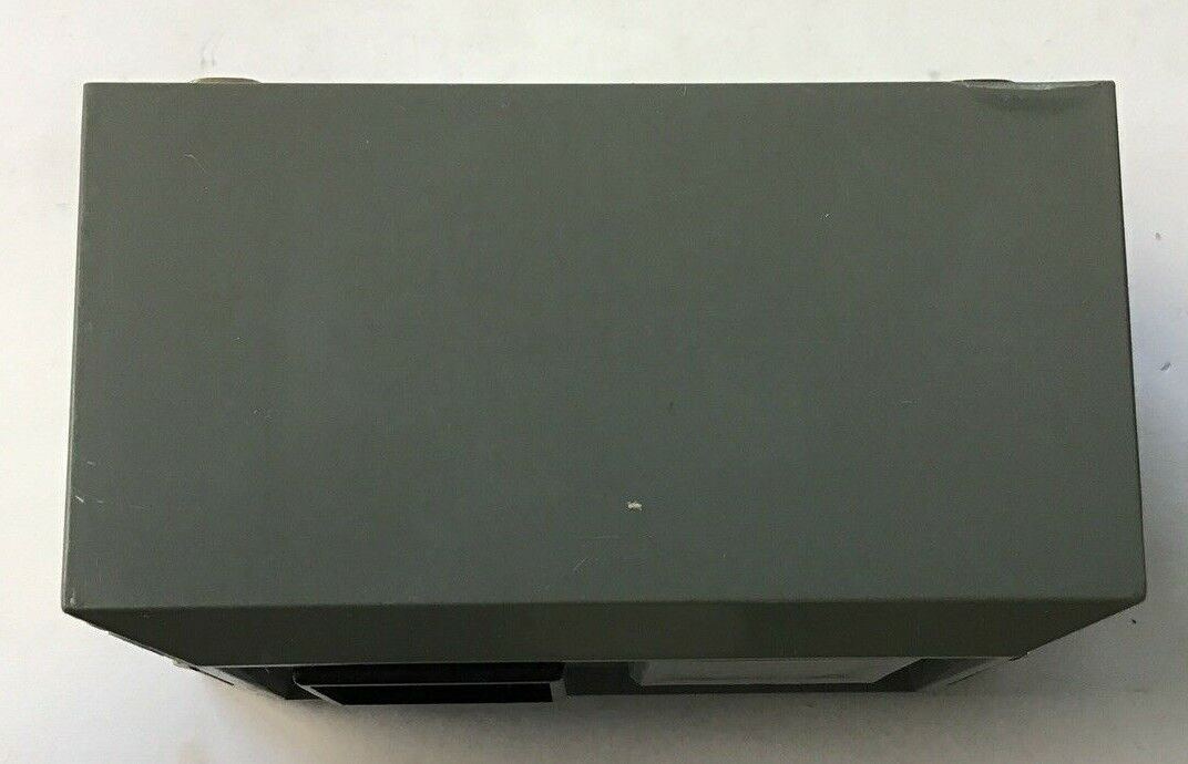 SQUARE D 9001 BG-107 SURFACE MOUNTED STATION UNIV. PUSHBUTTON W/O INSERT SER.A
