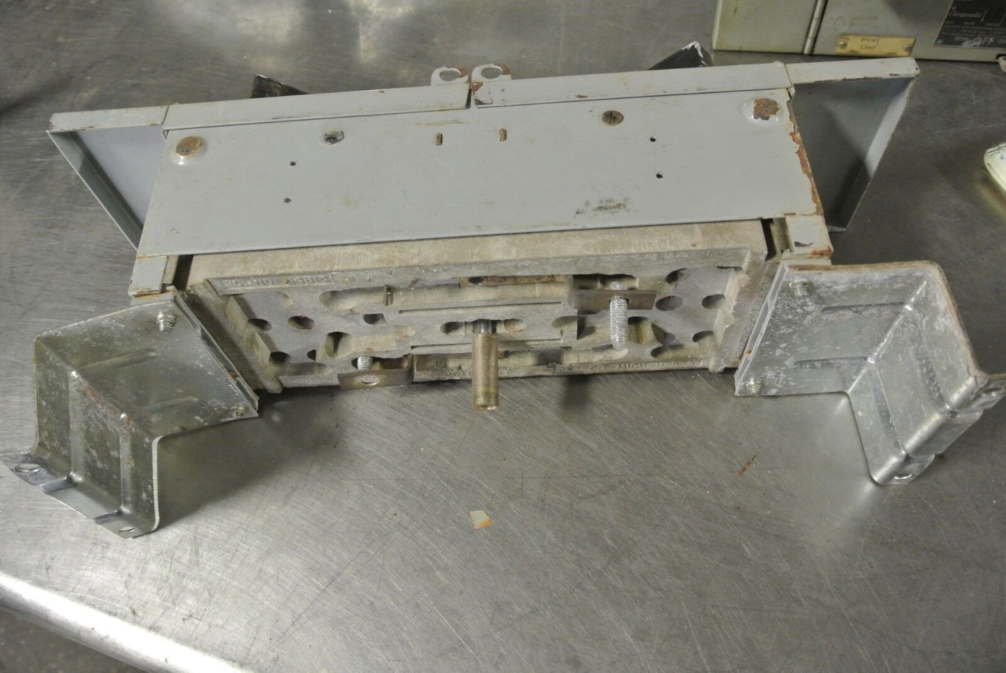 SIEMENS / I-T-E V7B3211R PANELBOARD SWITCH - 240V, 30A, 3-POLE