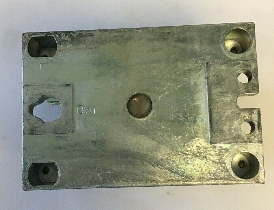 CUTLER HAMMER D23MR20A TYPE "M" AC RELAY 120V 60CY SER.A1