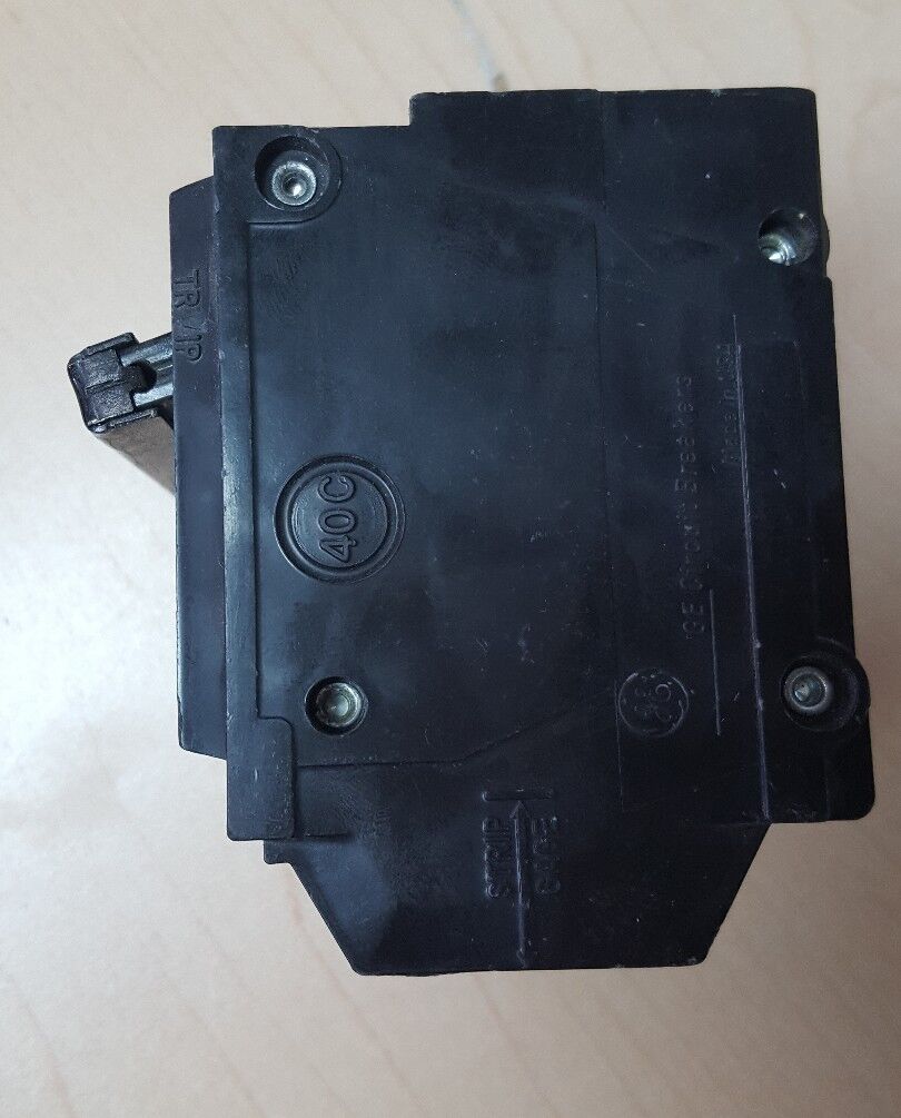 GE THQL 30A 3 pole 30 amp Plug In Circuit Breaker