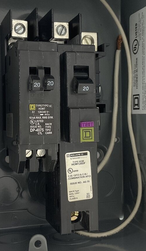 SQUARE D HOM2-4L70RB HOMELINE LOAD CENTER 70A SER.02 240VAC 1PH