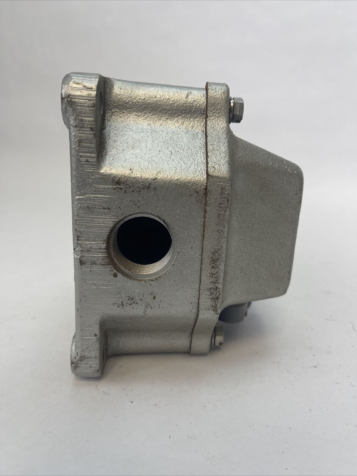 SQUARE D CLASS 9001 TYPE GR-103 SER A PUSHBUTTON STOP STATION 600VAC