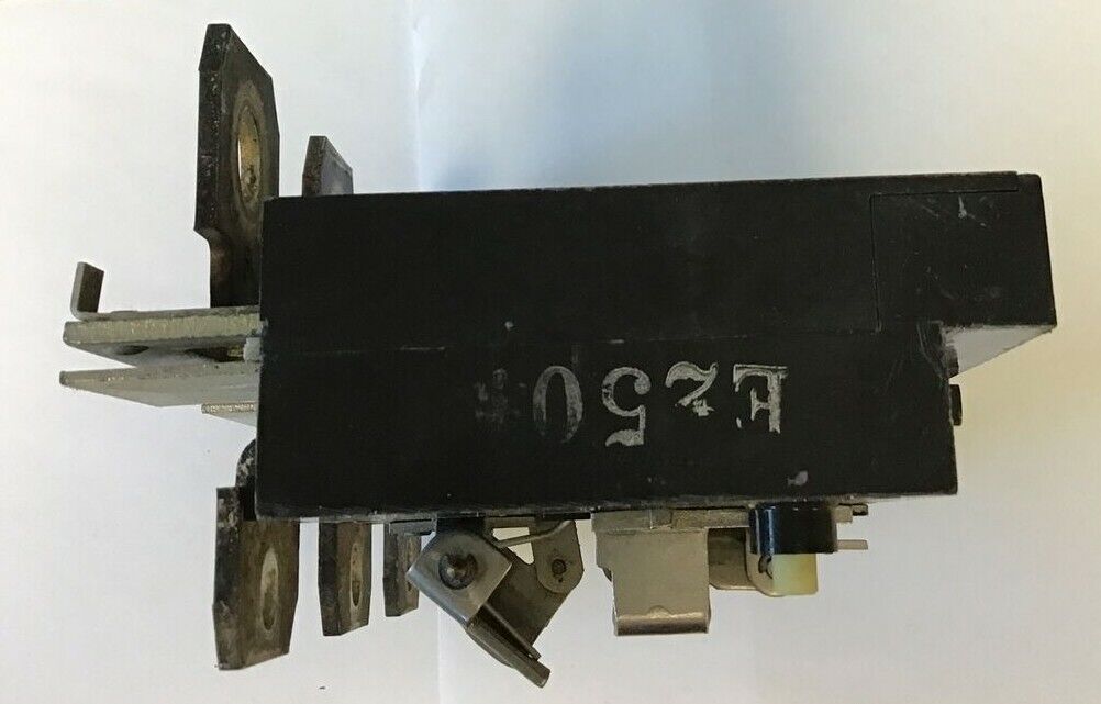 GENERAL ELECTRIC TKMA3T0500 500A 3POLE TRIP-ADJ 1500-5000
