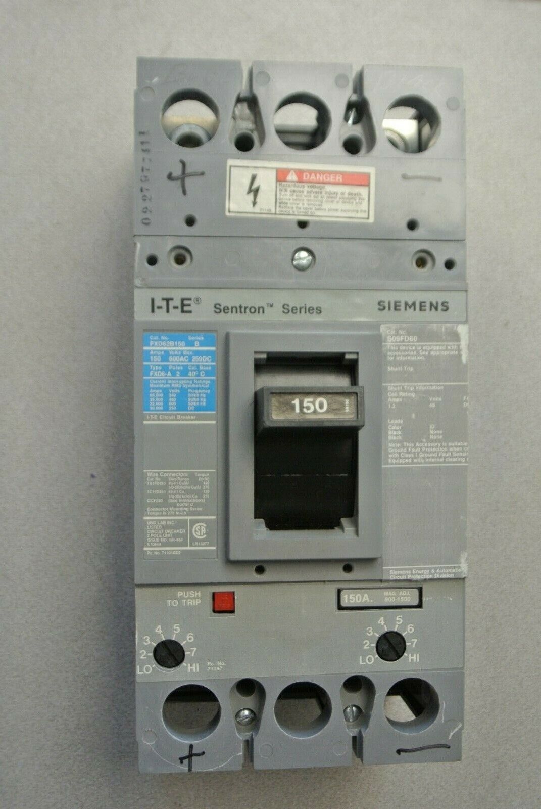 I-T-E / SIEMENS FXD62B150 SENTRON CIRCUIT BREAKER / 2-POLE / 150A TRIP / 600VAC