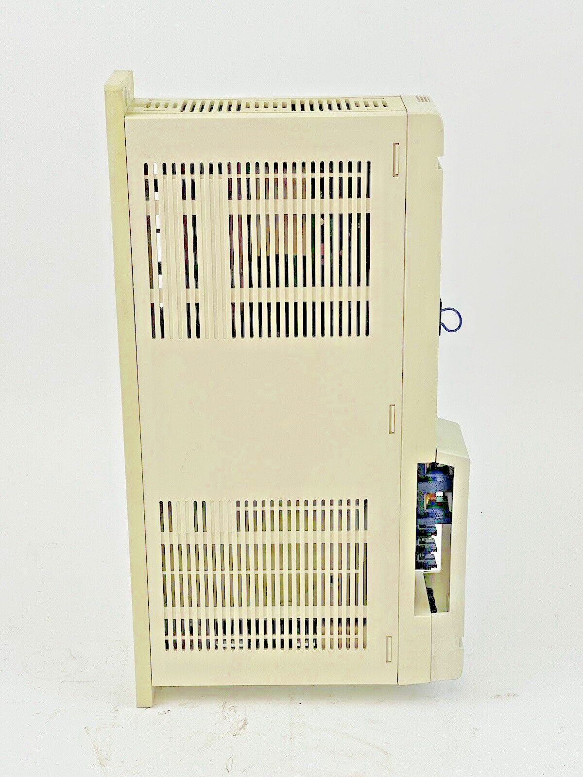 MITSUBISHI - MDS-A-CR-10 VER. A- POWER SUPPLY UNIT 200/200-230VAC,8A,3PH,50/60Hz