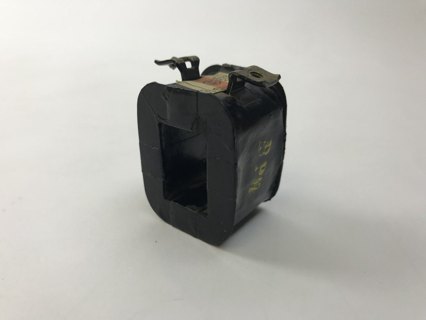 Allen Bradley OA16 Coil 550V 60 Cy Used No Screws