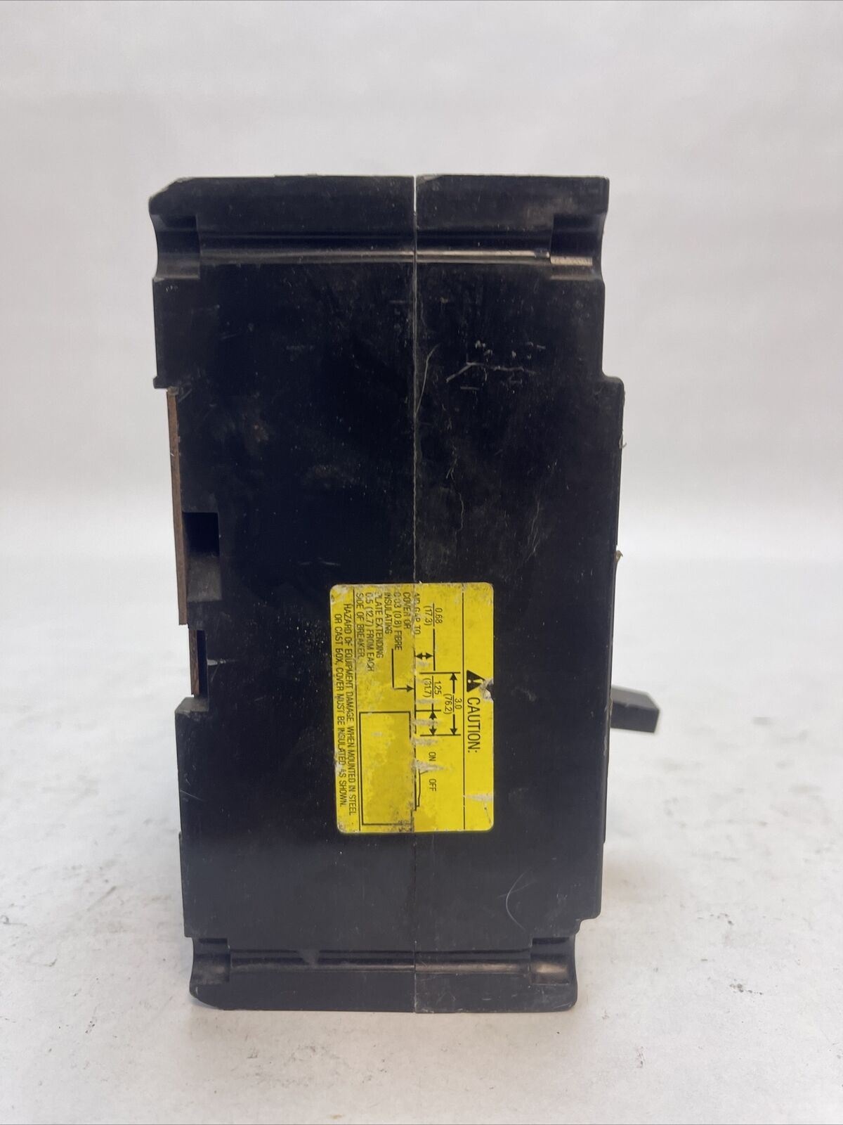 SQUARE D FAL3600311M ADJ. INST. TRIP CIRCUIT BREAKER 600VAC 3P 3AMP SER 2 8-28A