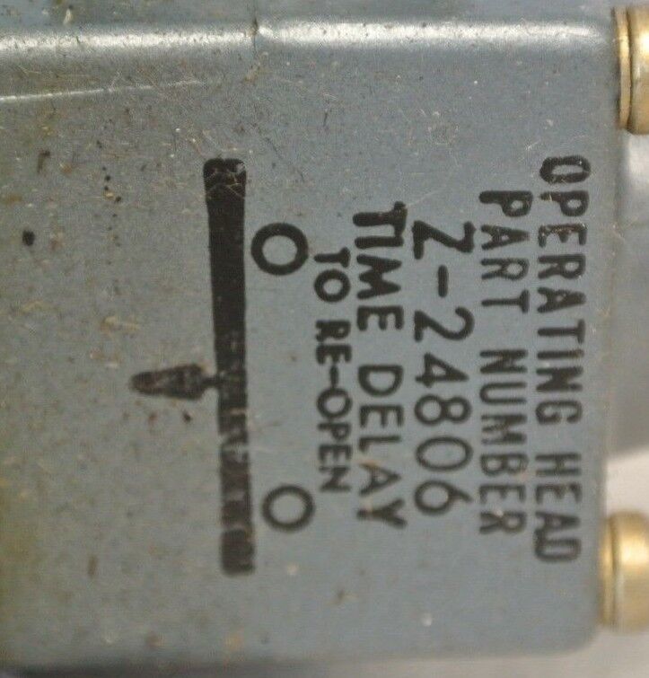 ALLEN-BRADLEY 802T-R8TD TIME DELAY LIMIT SWITCH / OFF-DELAY / CCW / NEW SURPLUS