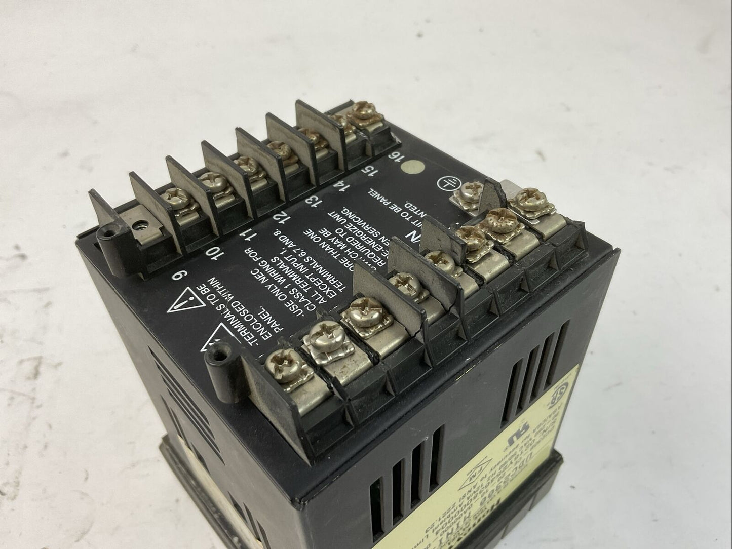 HONEYWELL DC230B-CE-20-10-0A00000-00-0 TEMPERATURE / PROCESS CONTTROL 90-250VAC