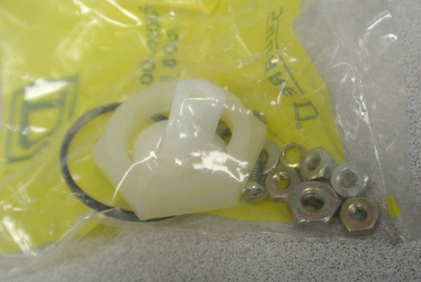 SQUARE D / 9066 RA-2 Ser. B / RESET MECHANISM / 2 RESET RODS / NEW SURPLUS