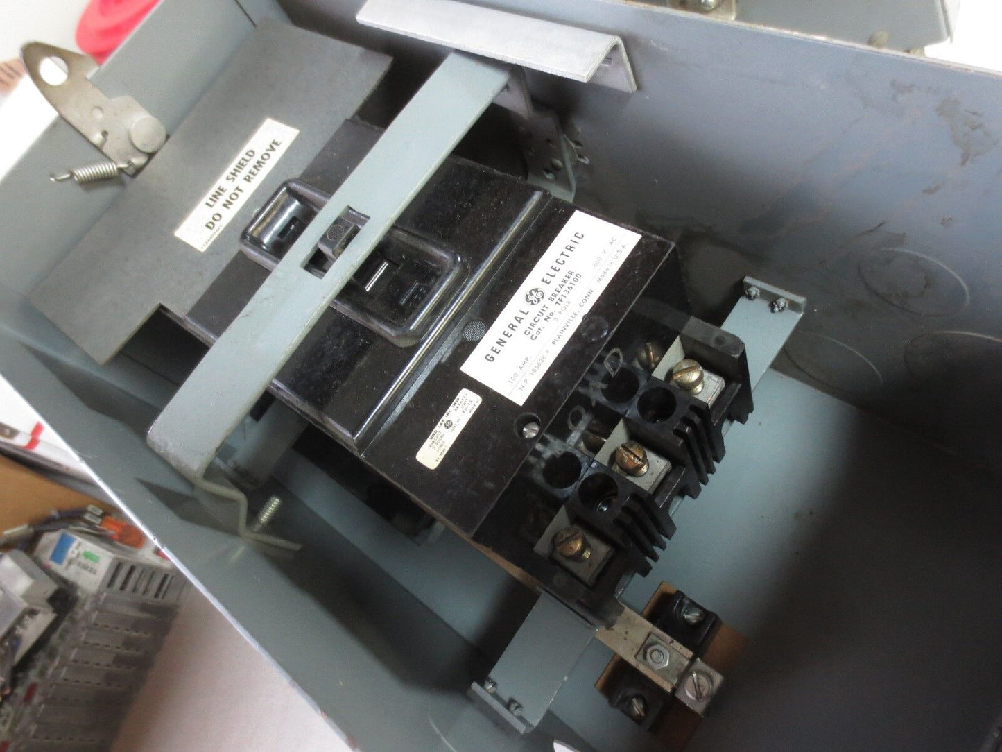 GENERAL ELECTRIC DFPFA410DE BUS PLUG / CIRCUIT BREAKER - 100A, 600V, 3P, 4W