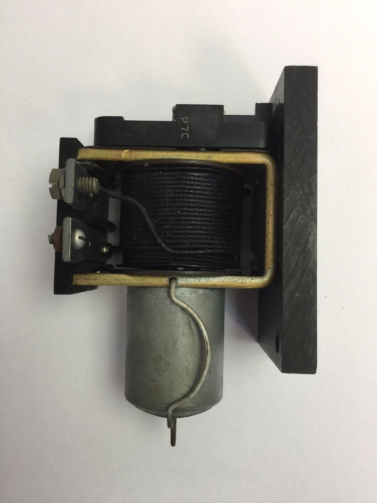 ALLEN BRADLEY 810 BULLETIN MAGNETIC OVERLOAD RELAY 600 VOLTS 970 AMPS CONTINUOUS