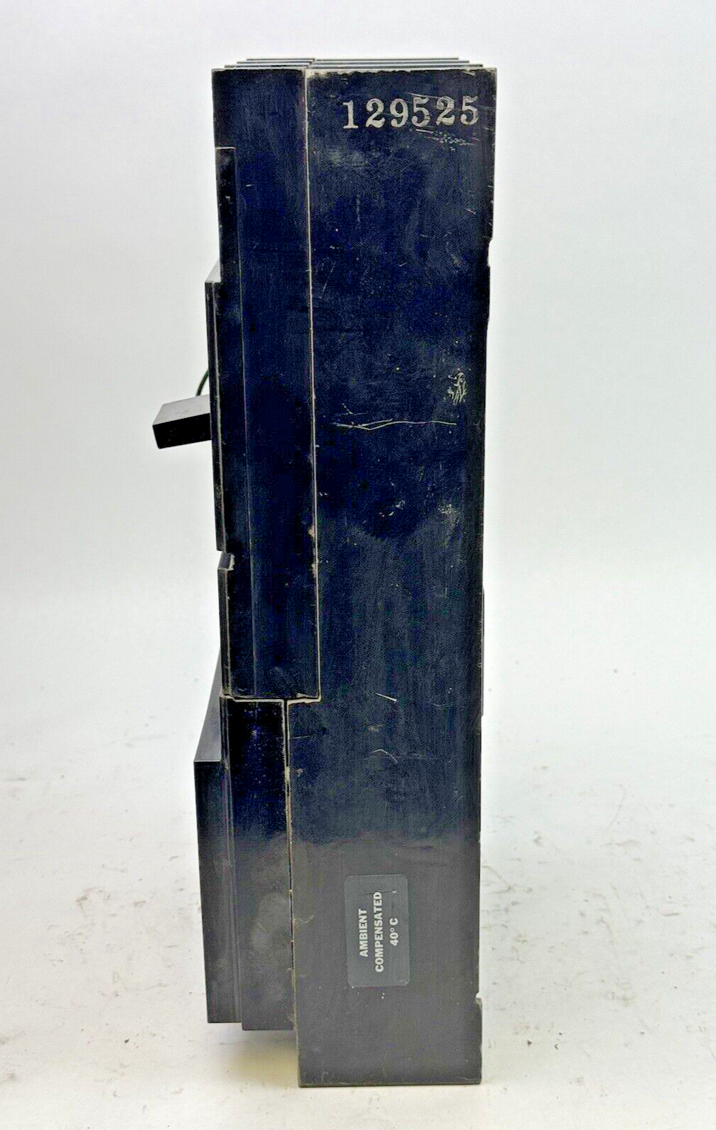 GE - TB43200 - TRI-BREAK FUSED BREAKER W/ SHUNT - TB43F - 200 A, 3 POLE, 600 VAC
