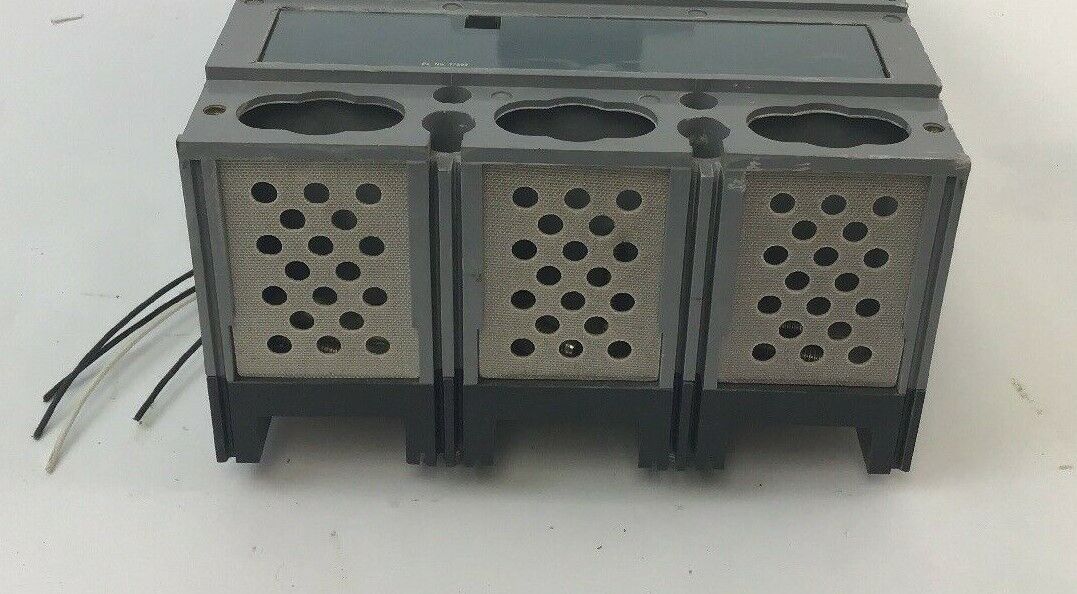 SIEMENS HJXD63S400A 400A MOLDED CASE SWITCH W/SHUNT S11JLD6 & A01JLDLY SENTRON