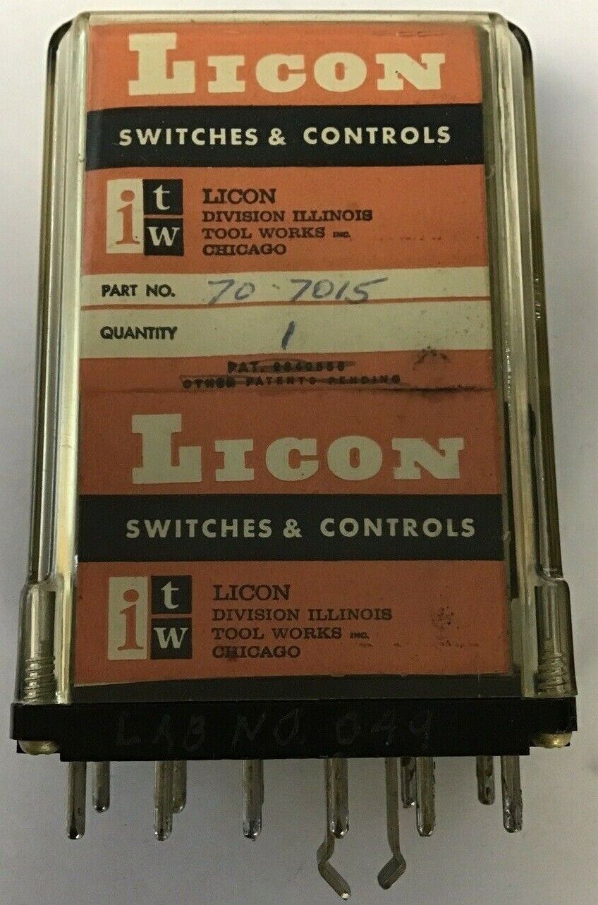LICON SWITCH COMPONENTS 70-7015 W/ RELAYS 27390