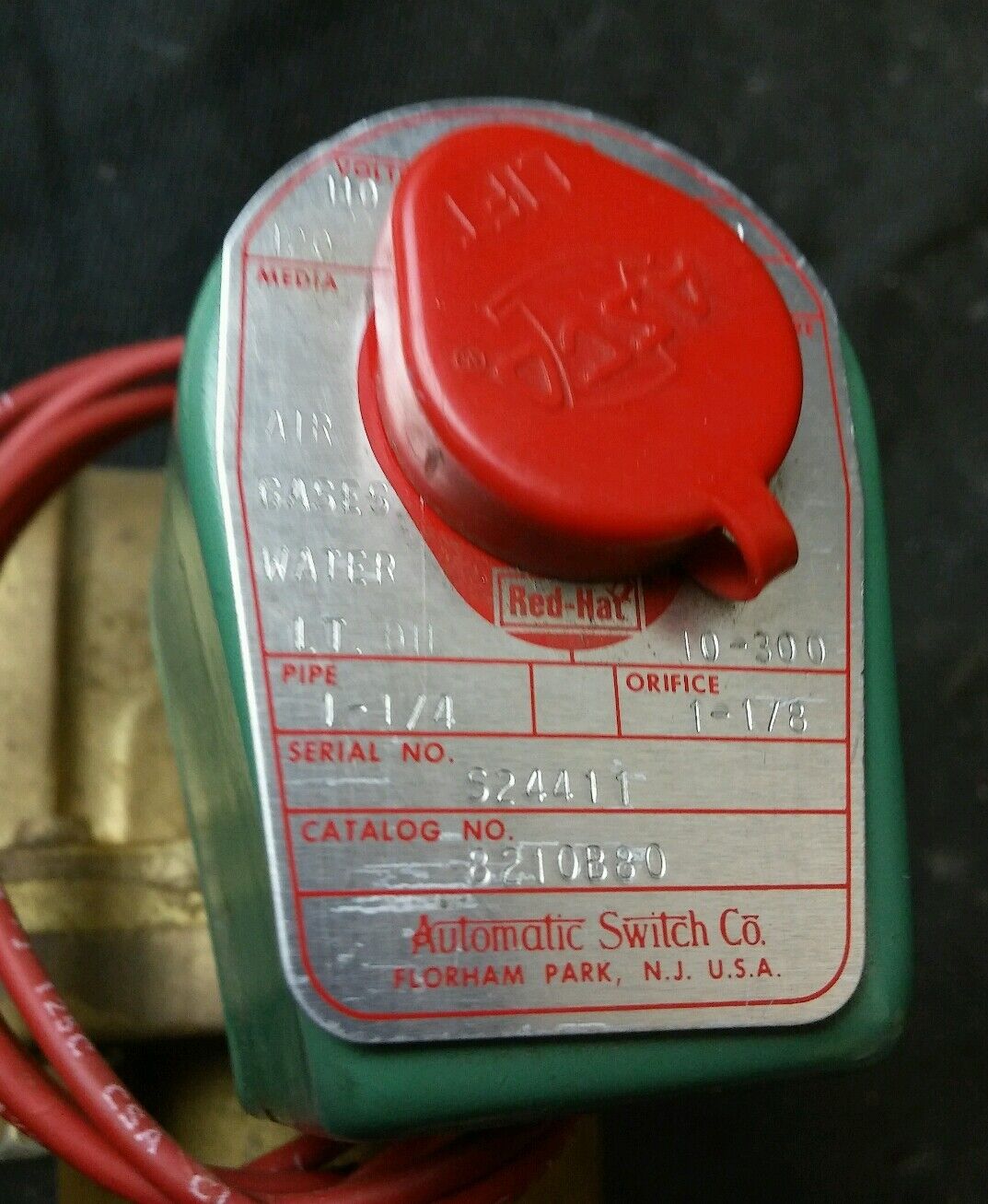 ASCO 8210B80 10-300PSI 120V-AC 1-1/4 IN NPT SOLENOID VALVE D522467