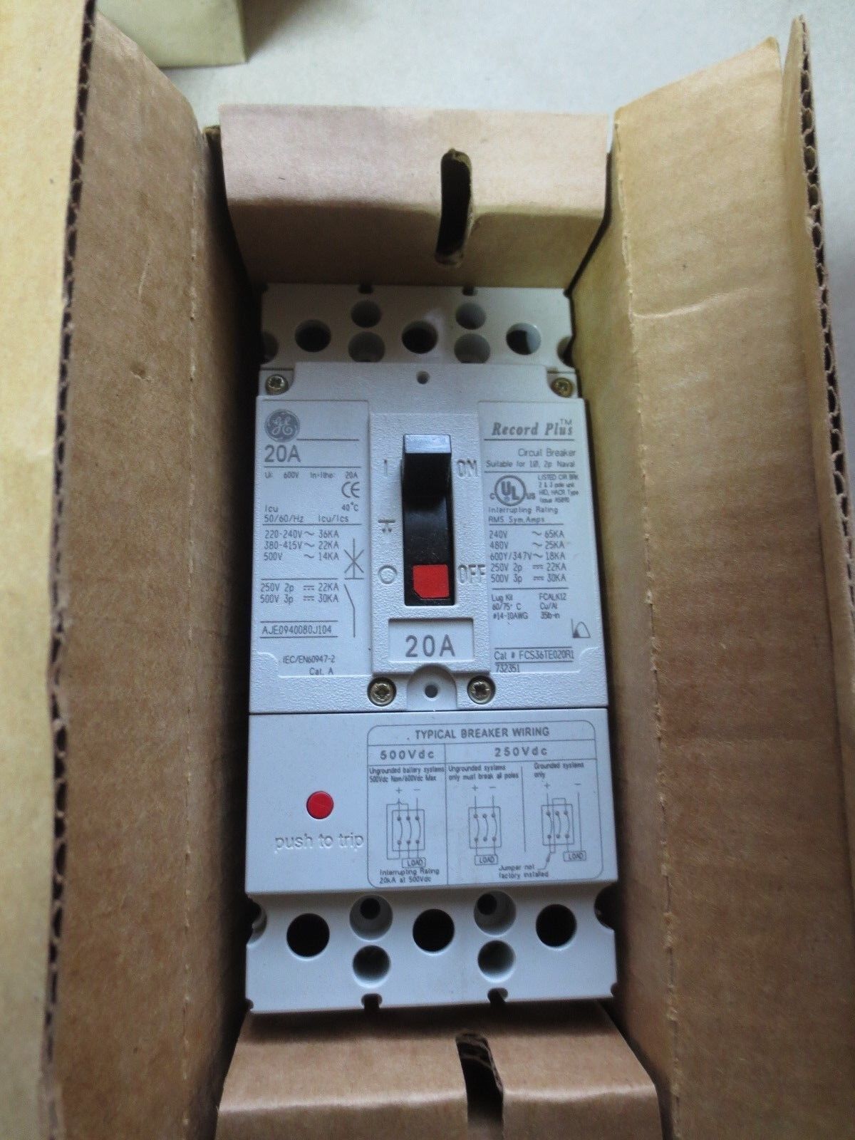 GE FCS36TE020R1 RECORD PLUS CIRCUIT BREAKER 20A, 480VAC, 3-POLE - NEW SURPLUS