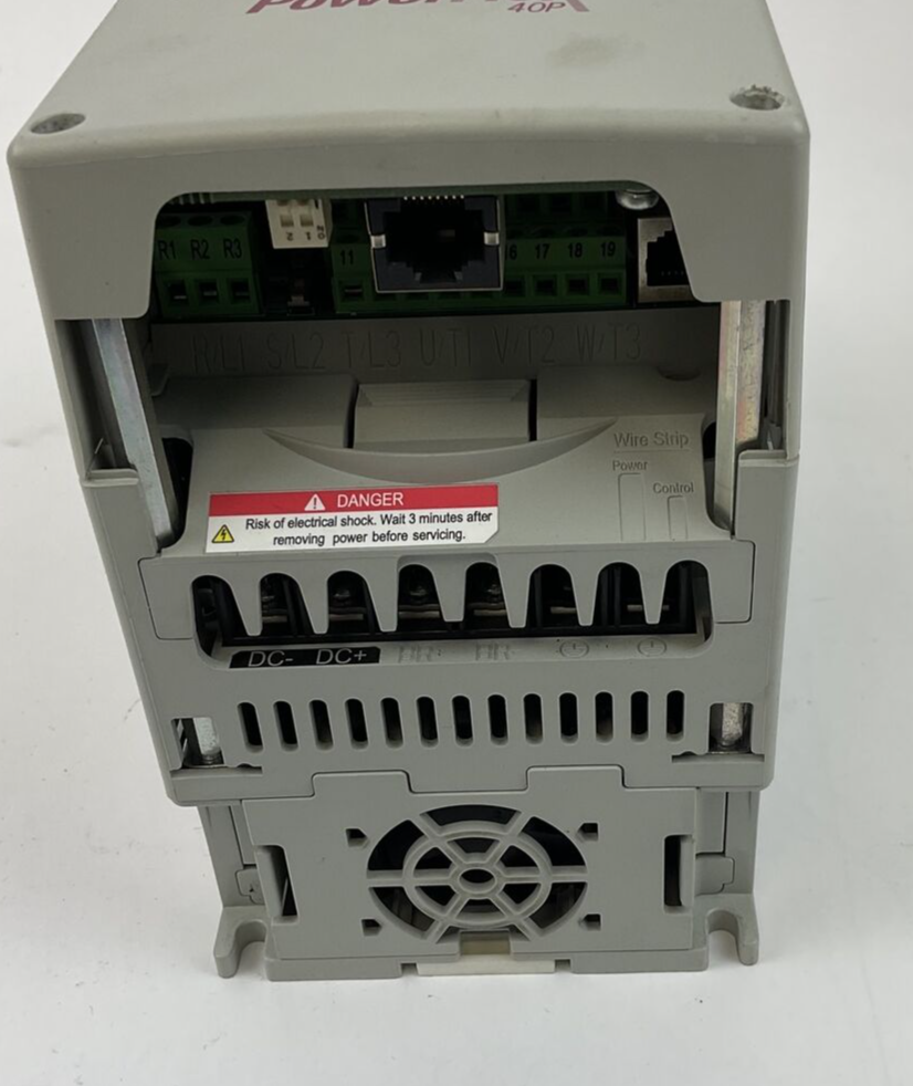 ALLEN BRADLEY 22D-D2P3N104 POWERFLEX 40P SER.A FRN3.01 3PH