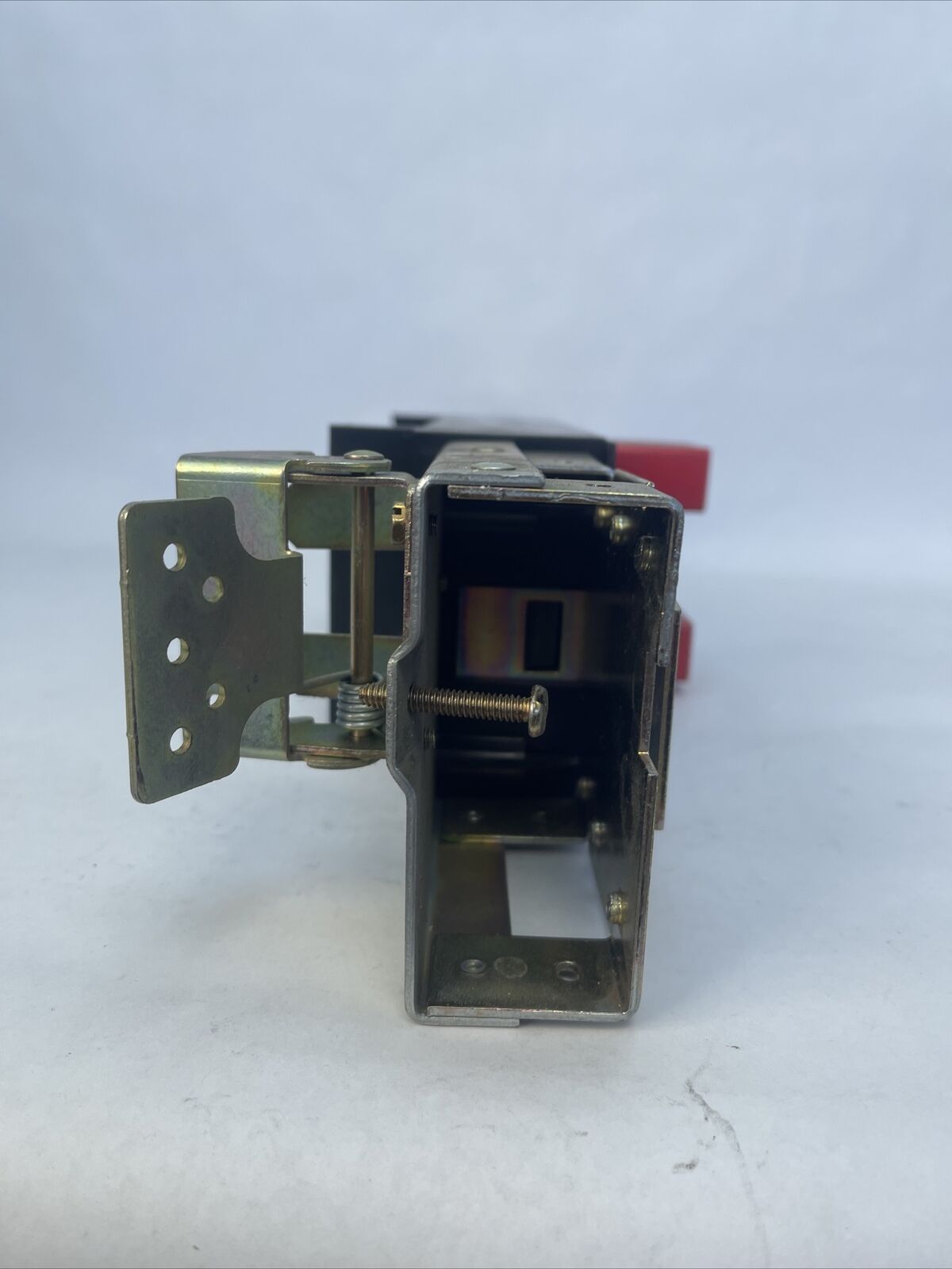 GE AMC4FJ SPECTRA SERIES CIRCUIT BREAKER MODULE MODEL 1 500A 600V 4P FOR USE