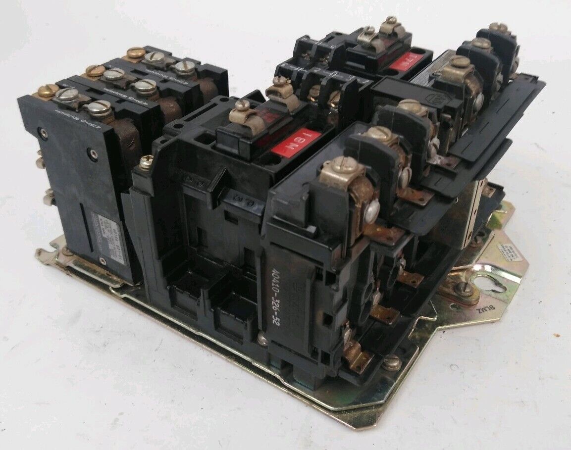 ALLEN-BRADLEY 505-BOD-7 SIZE 1 REVERSING STARTER 27A 600V 210HP 120V COIL B31